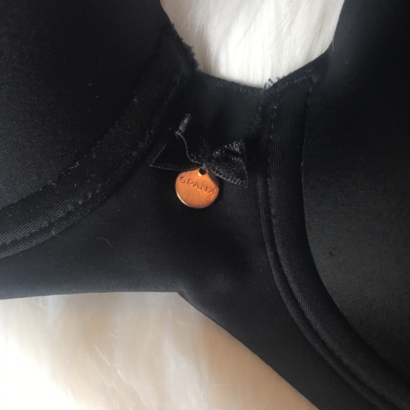 ⭐️ SPANX Bra La Mode - Picture 3 of 8